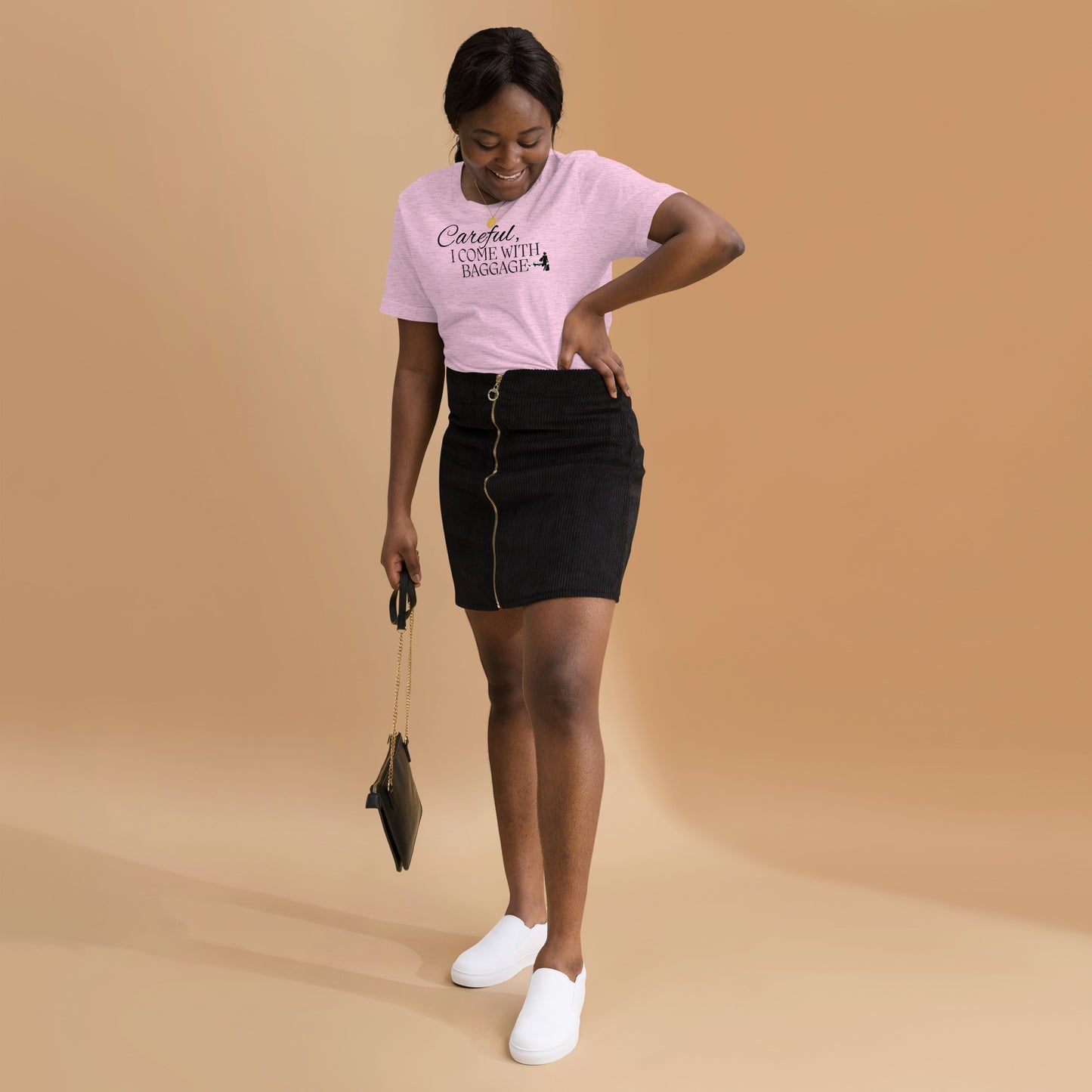 "I come with baggage" Unisex t-shirt